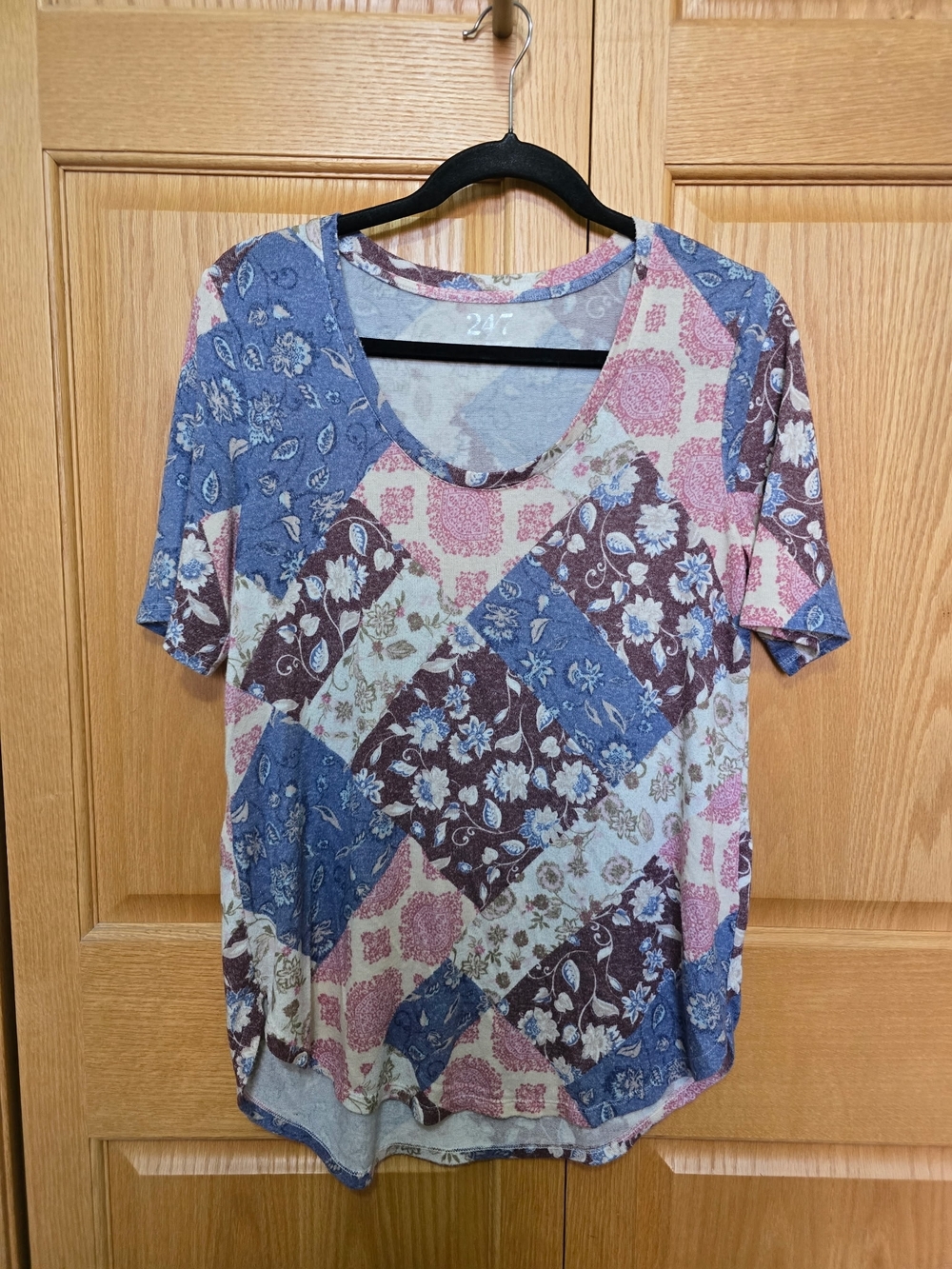 Scoop Neck Patchwork Floral Short Sleeve Top - Pink & Blue